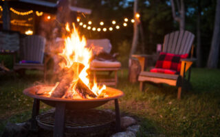 am Lagerfeuer